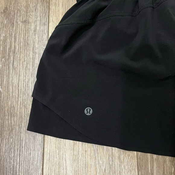 Lululemon Shake It Out High-Rise Running Short 2.5" NWOT - Picture 10 of 11